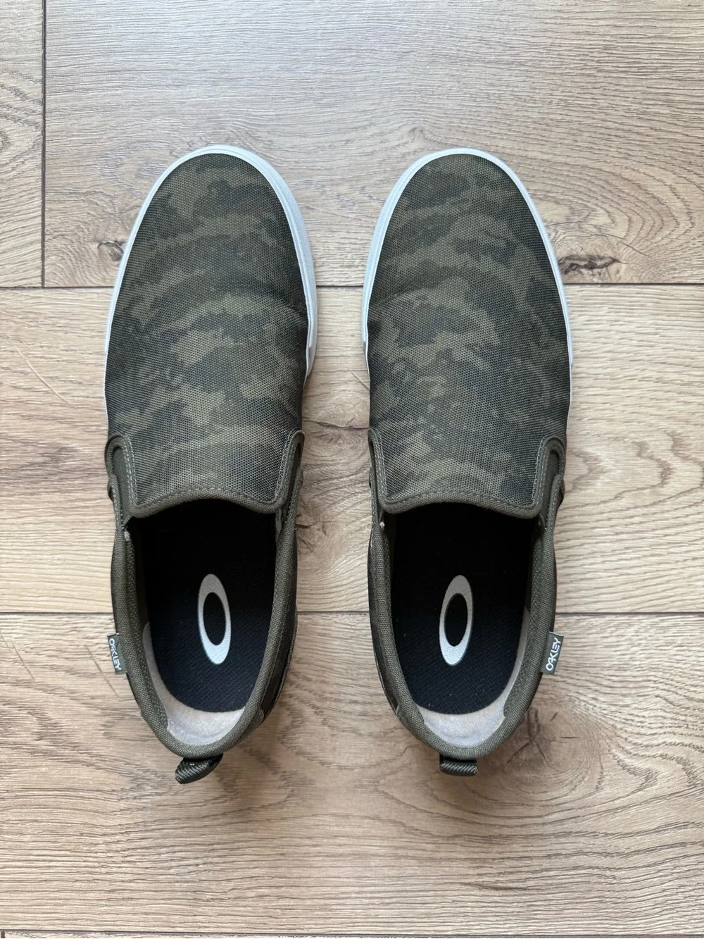 Oakley B1B Classic Slip On Shoes Men’s Sz 12 Green Brush Camo Slip-On Sneakers